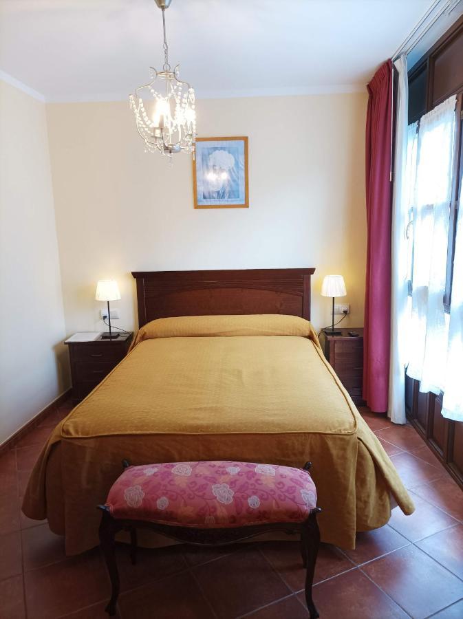 Affittacamere Casa Pelayin Cue Esterno foto