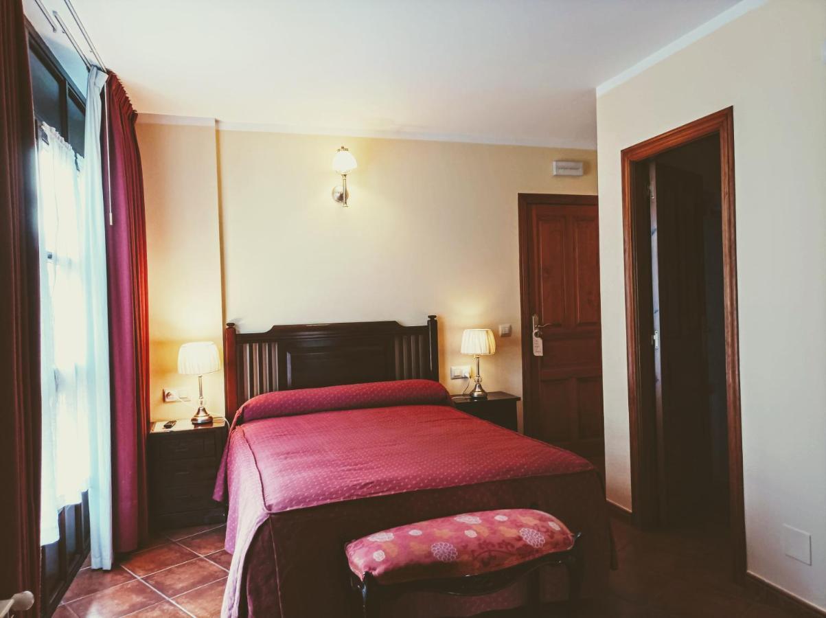 Affittacamere Casa Pelayin Cue Esterno foto