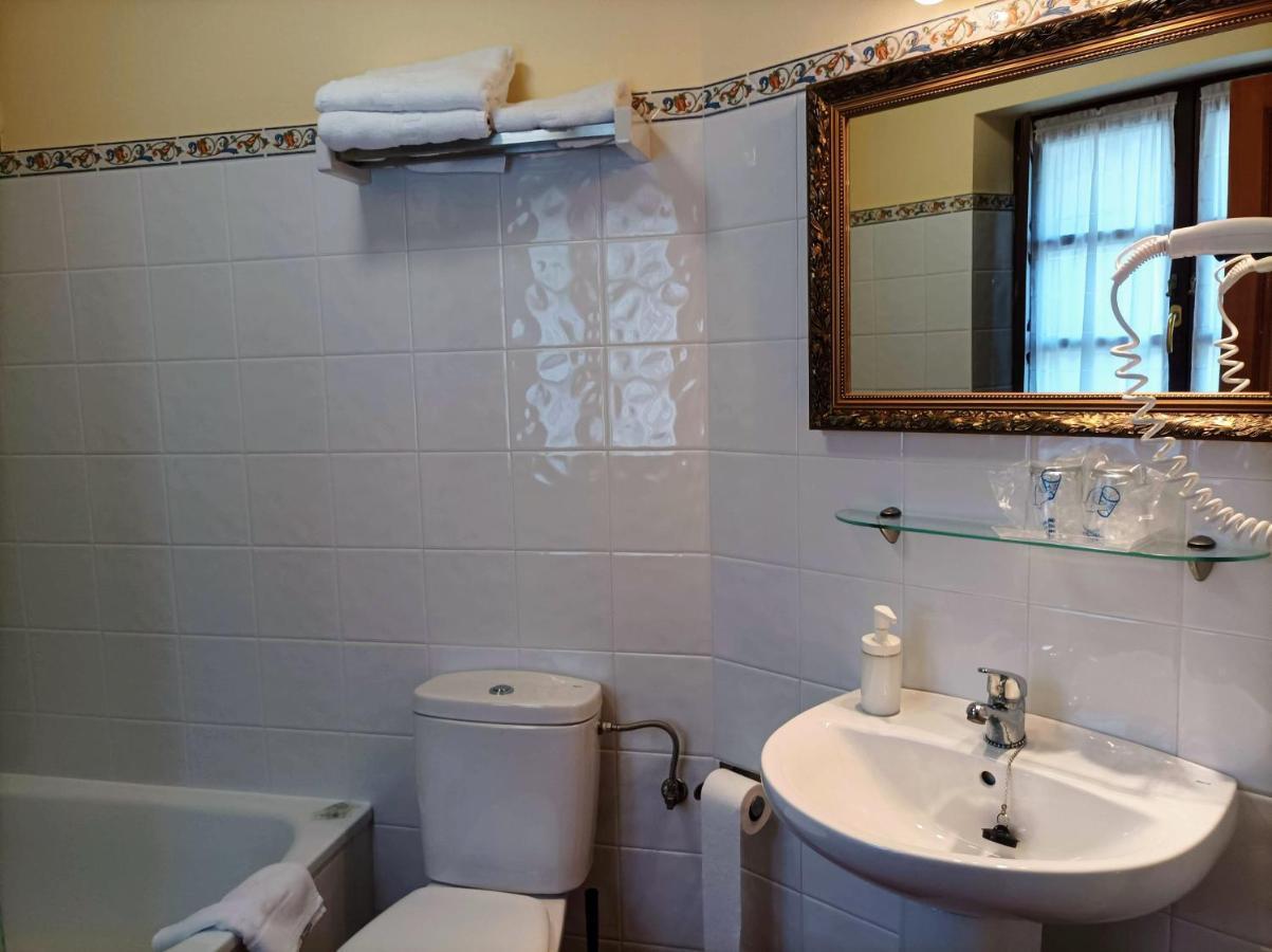 Affittacamere Casa Pelayin Cue Esterno foto